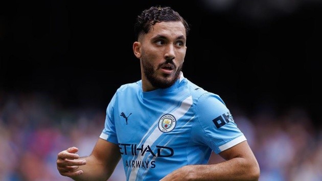 Cherki rời Lyon để đến Man City.