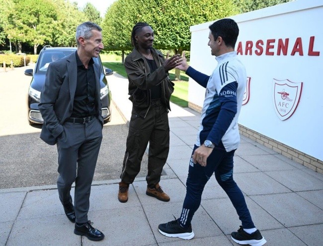 Eze đến Arsenal.