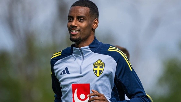 Isak hạnh phúc vì được gia nhập Liverpool