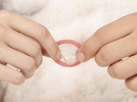 Không ít nam giới mang trong mình tư tưởng “nam quyền”, cho rằng tránh thai là trách nhiệm của phụ nữ.