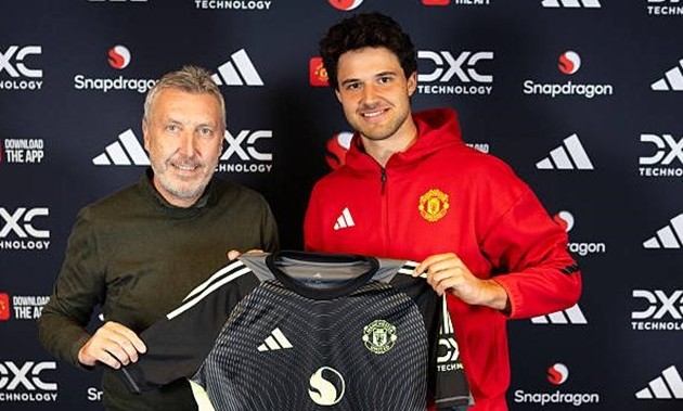 Senne Lammens tới Manchester United để tăng tính cạnh tranh tại câu lạc bộ.