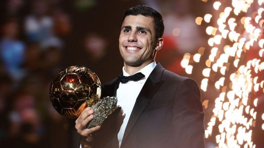 Rodri giành Quả bóng vàng mùa giải 2024/2025