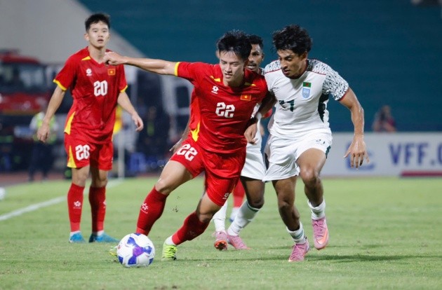 U23 Bangladesh nhiều thời điểm gây ra khó khăn cho thầy trò HLV Kim.