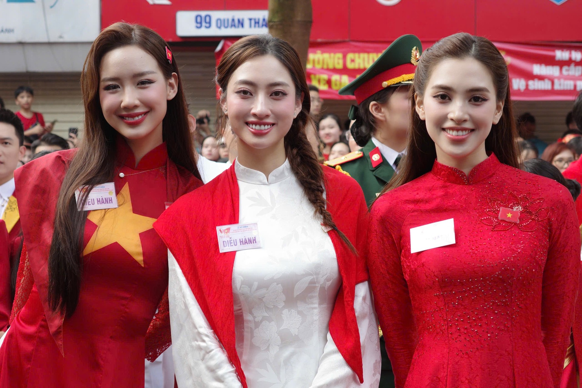 Hoa hậu Tiểu Vy, Thuỳ Linh, Bảo Ngọc góp mặt trong khối Văn hoá - Thể thao tại lễ diễu binh.