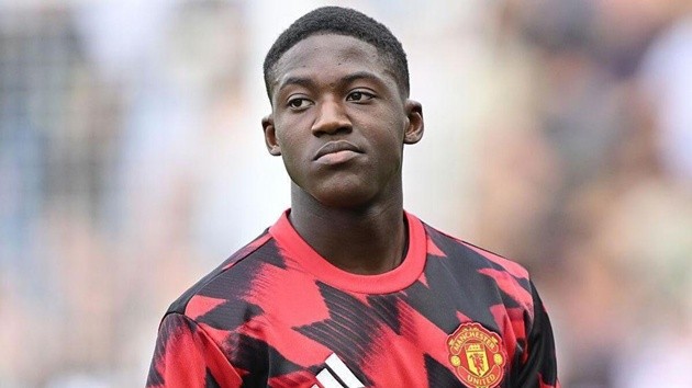 Mainoo vẫn ở lại Man Utd bất chấp tin đồn ra đi