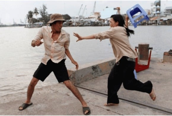 Nội dung cuộc họp nhằm phổ biến quyết định cấm tiếp xúc, giới thiệu người giám sát và phân định trách nhiệm các bên.