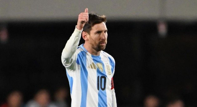 Messi ghi bàn mở tỷ số cho Argentina.