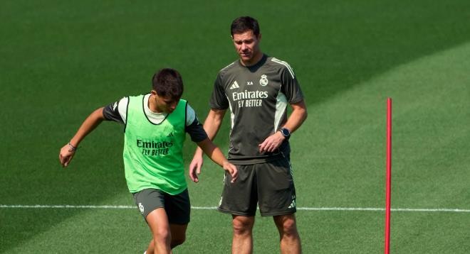 Guler quan trọng trong chiến thuật của Alonso.