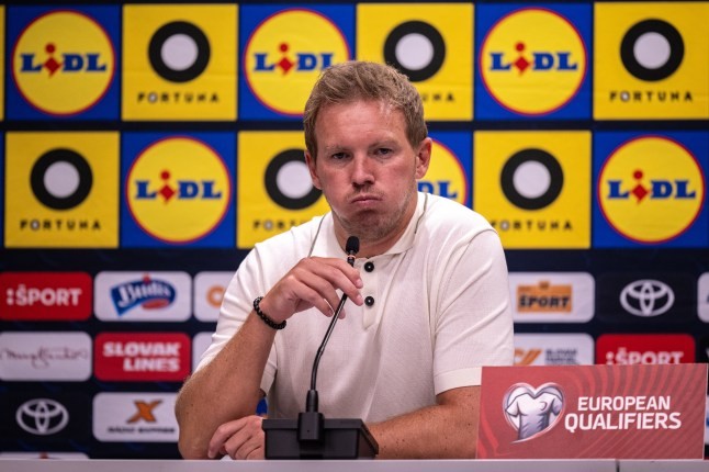 Nagelsmann hoàn toàn không hài lòng với các học trò. 
