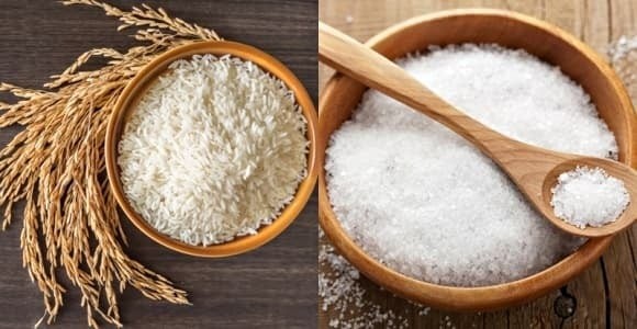Trong mâm cúng chúng sinh thường có muối và gạo.