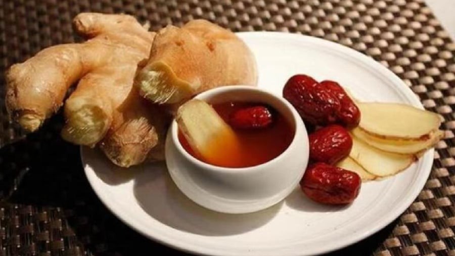 Trà gừng táo đỏ mang lại nhiều lợi ích cho sức khỏe.