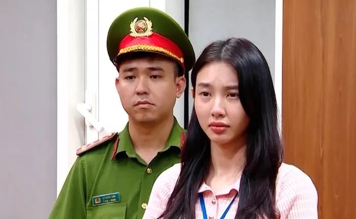 Nhờ sức ảnh hưởng của các KOL, đặc biệt là hình ảnh của Hoa hậu Thùy Tiên, sản phẩm kẹo Kera nhanh chóng tạo “cơn sốt” trên mạng xã hội.
