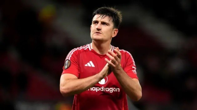 Maguire quyết định ở lại MU.
