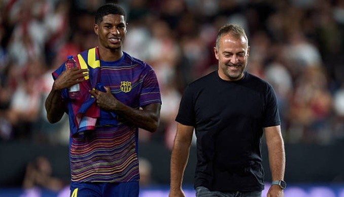Rashford từng bước làm quen với môi trường mới.