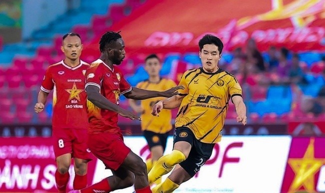 Joseph Onoja tỏa sáng trong màu áo Hà Tĩnh.