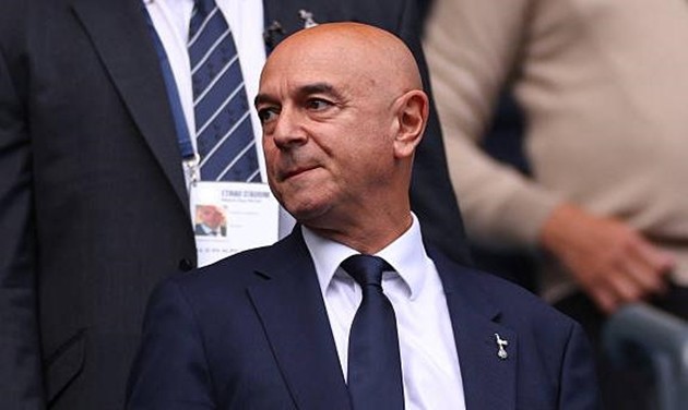 Daniel Levy rời Tottenham sau nhiều năm gắn bó.