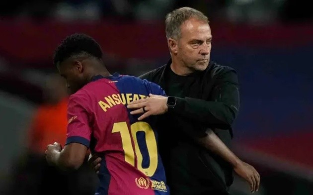 Fati bật bãi khỏi Barca