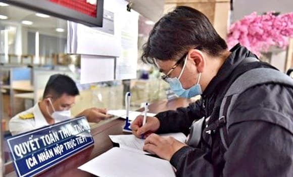 Các khoản phụ cấp, trợ cấp nêu trên và mức áp dụng phải do cơ quan Nhà nước có thẩm quyền quy định.