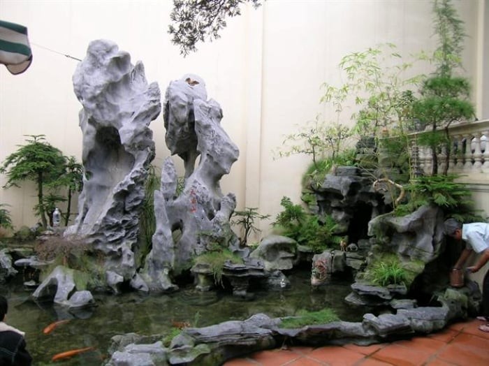 Theo các chuyên gia phong thủy nhà có hòn non bộ cực vượng tài, đó là
