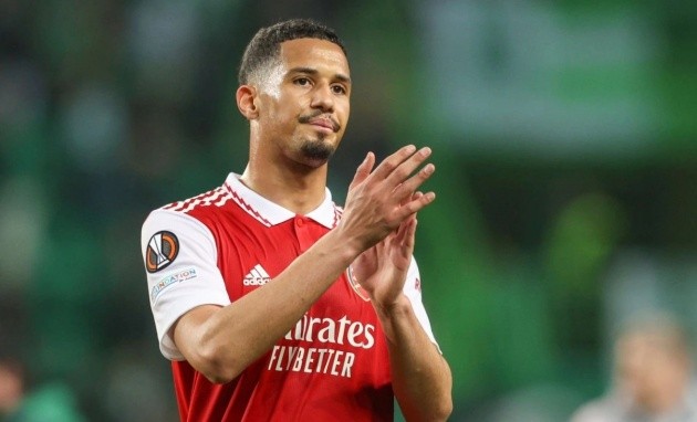 Saliba khả năng phải nghỉ ít nhất 5 trận tới.