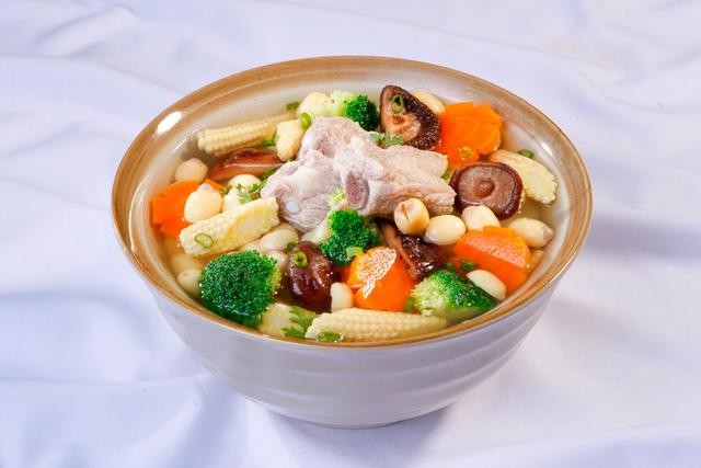 Canh sườn chua ngon