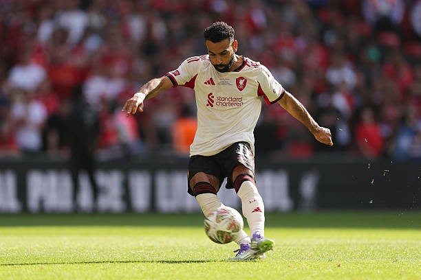 Liverpool đã bắt đầu tìm người thay thế Salah.