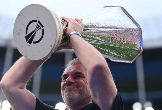 Postecoglou lọt tầm ngắm Nottingham.