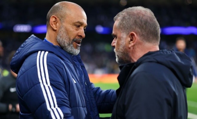 Ange Postecoglou sắp ngồi ghế nóng Nottingham.