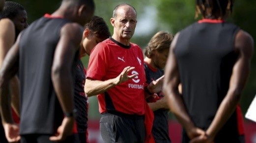 Allegri đang thấm nhuần triết lý của mình lên dàn sao Milan.