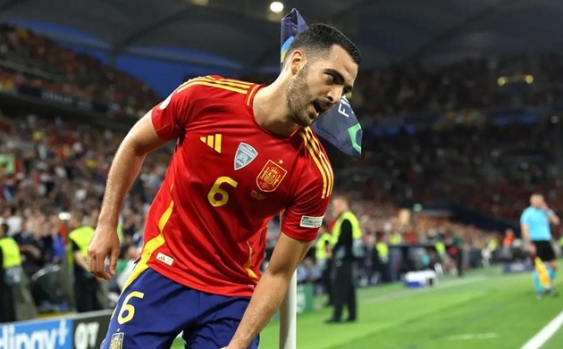 Mikel Merino đang có phong độ ghi bàn tương đối tốt.