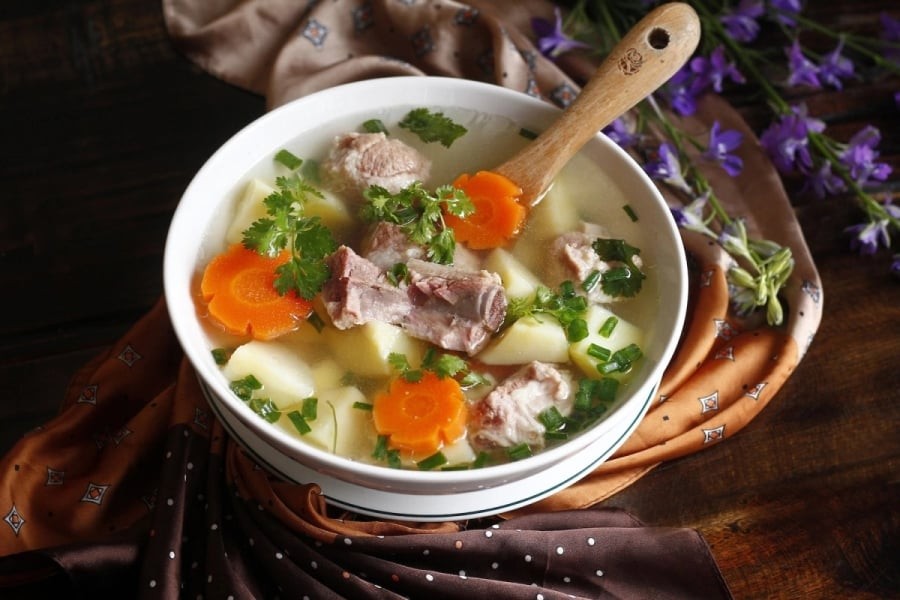 Hầm xương cho 1 thứ này vào nồi, nước trong veo, ngọt lịm chỉ sau 5 phút