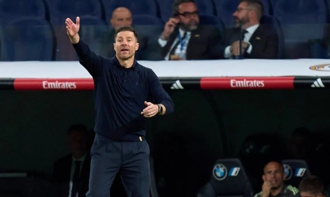 Alonso và Real đang dẫn đầu BXH La Liga.