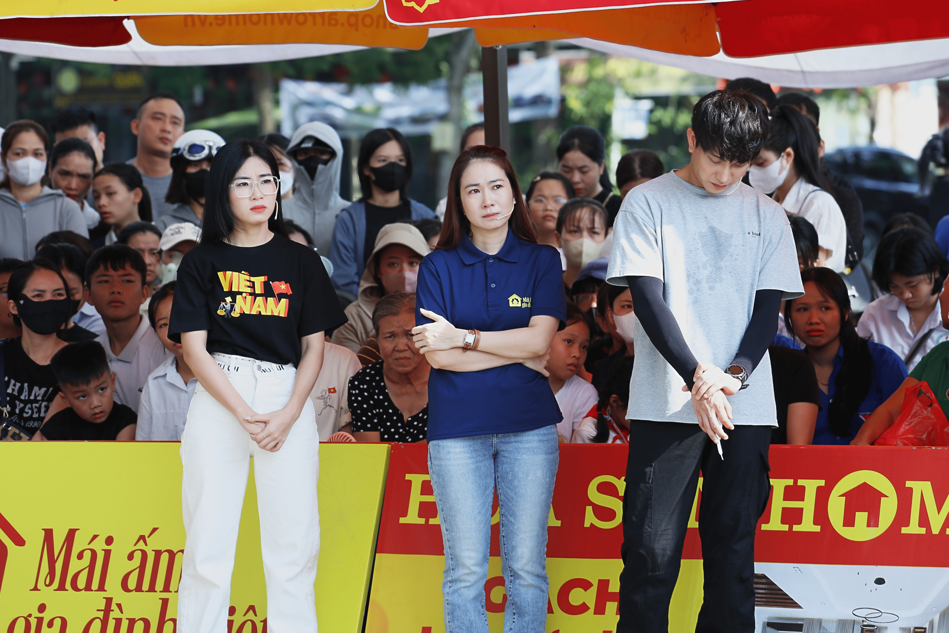 Thanh Thao, nữ ca sĩ Hà Myo, nam diễn viên B Trần.