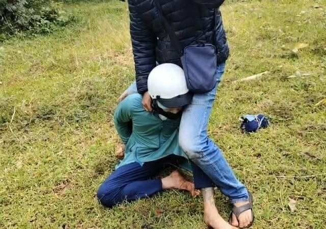 Điều gây chú ý là chỉ vài ngày trước khi gây án, tài khoản mạng xã hội được cho là của Thuận đã đăng ảnh bạn gái cùng con chung kèm dòng trạng thái ngắn ngủi: “Bình yên nhé!”. 
