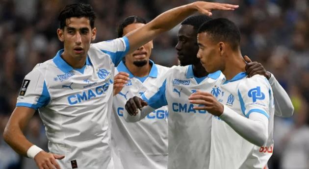 Marseille giành chiến thắng hủy diệt trước Lorient.
