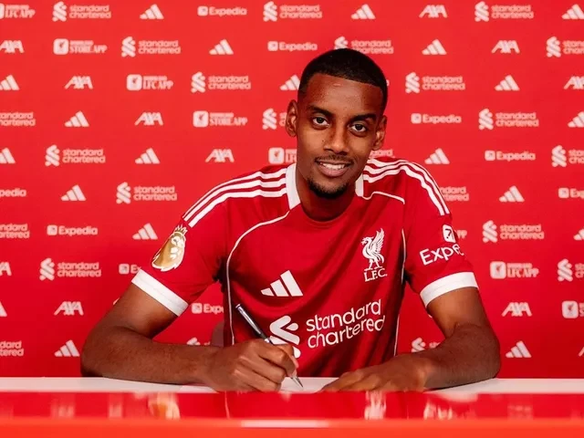 Isak có thể ra mắt Liverpool ở trận đấu này.