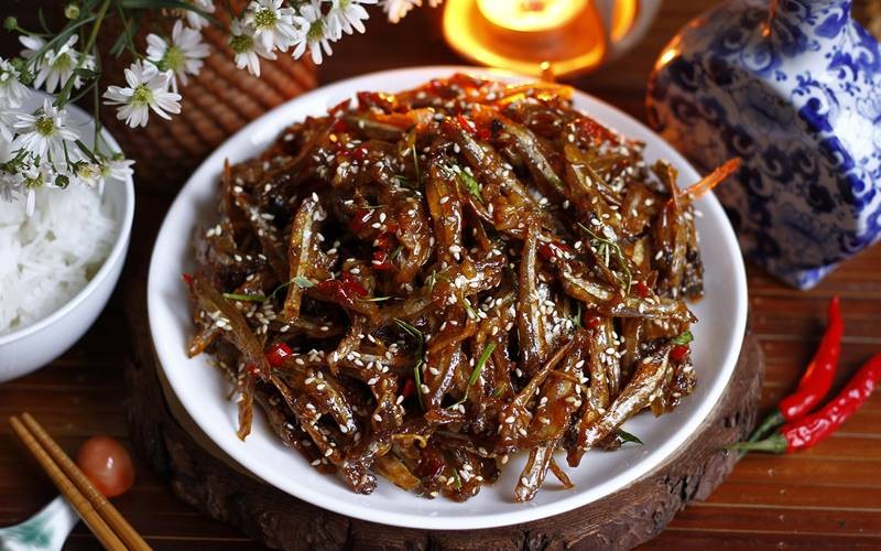 Khô cá cơm rim nước mắm