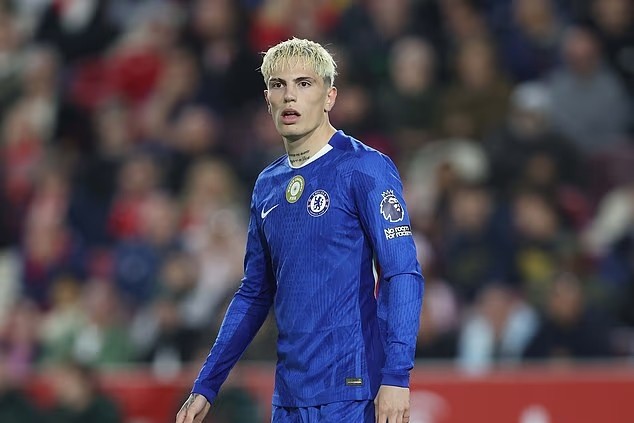 Alejandro Garnacho bị chỉ trích sau trận hòa của Chelsea.