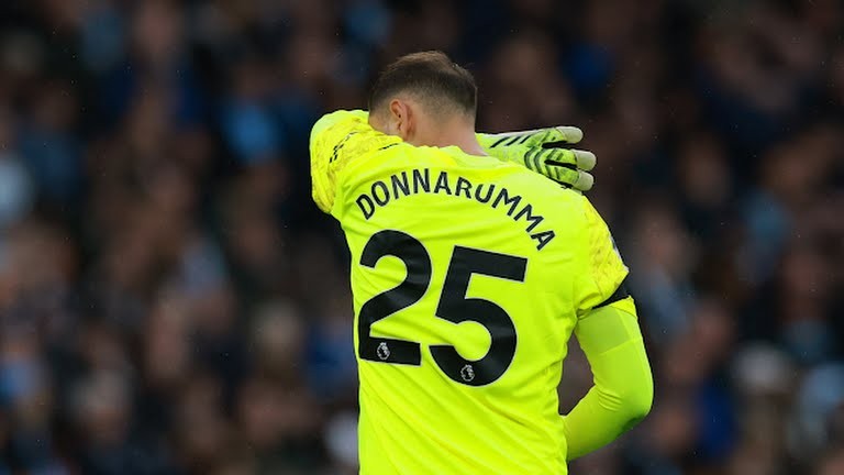 Gianluigi Donnarumma - 7,9: Gianluigi Donnarumma giữ vững sự tự tin trong suốt trận đấu, không để bất kỳ tình huống nào làm lay chuyển. Anh có một pha cứu thua xuất sắc khi từ chối cơ hội của Bryan Mbeumo trong hiệp hai.