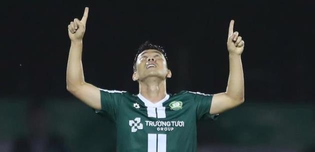 Minh Vương tỏa sáng đúng lúc.