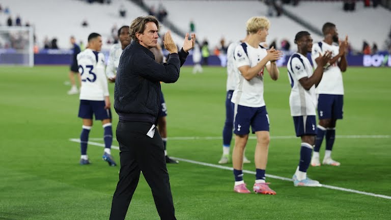 Spurs đã tấn công một cách trực diện.