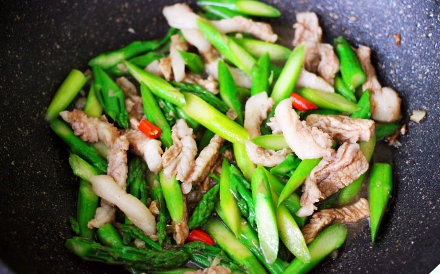 Món măng tây thịt heo hoàn thành