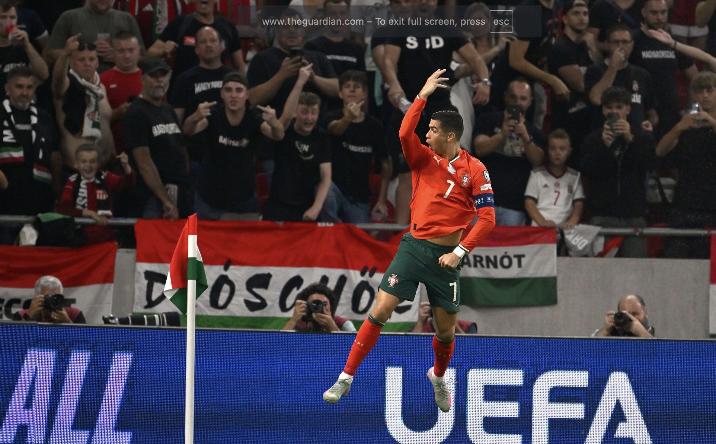 Ronaldo sẽ là liều thuốc xoa dịu những lùm xùm quanh World Cup 2026