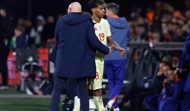 Barca giận dữ vì Tây Ban Nha lạm dụng Yamal