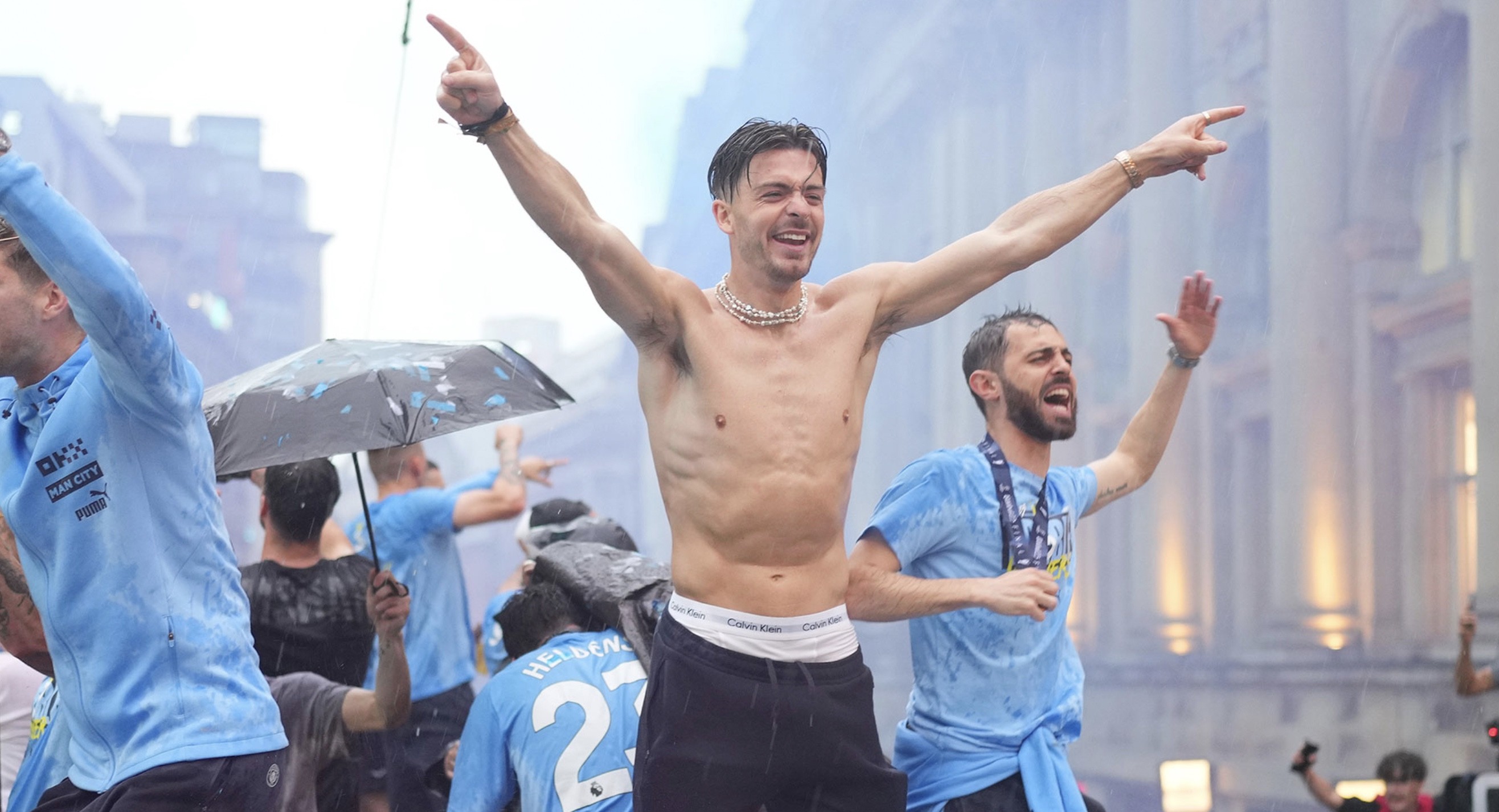 Man City và cú ăn 3 mùa giải 2023