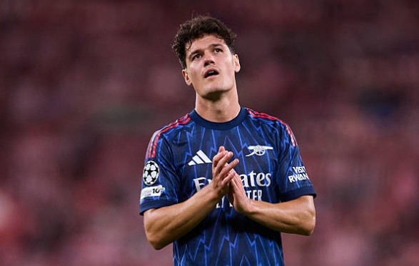 Christian Norgaard (6.1/10): Được tung vào sân khi thế trận đã an bài và giúp đội bóng bảo toàn thành công tỉ số, tăng cường sự chắc chắn cho tuyến giữa.