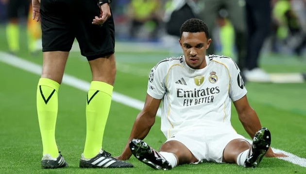 Trent Alexander-Arnold chấn thương.