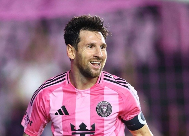 Messi vừa ghi bàn vừa kiến tạo cho Inter Miami.