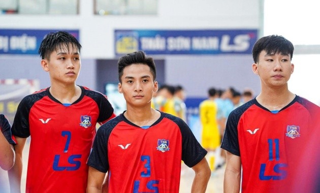 Các cầu thủ U20 Thái Sơn Nam có hành vi được cho là tiêu cực.