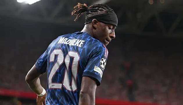 Noni Madueke đã phải rời Chelsea để gia nhập Arsenal.